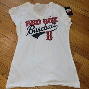 New Nike Boston Red Sox Ladies Shirt. White. Large Slim T Shirt Light V Neck
